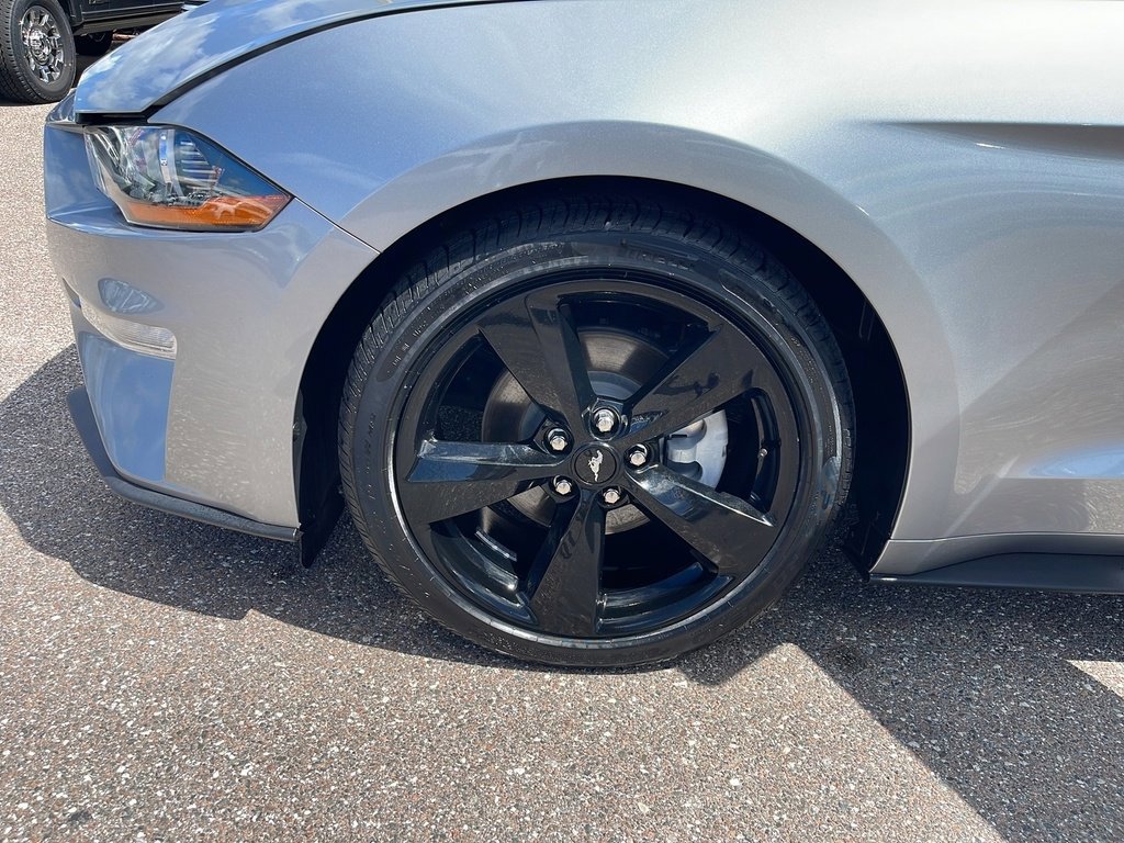 Certified 2022 Ford Mustang Coupe w/ Black Accent Package image 29