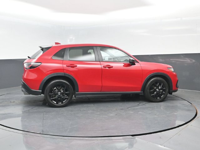 Used 2025 Honda HR-V Sport image 3