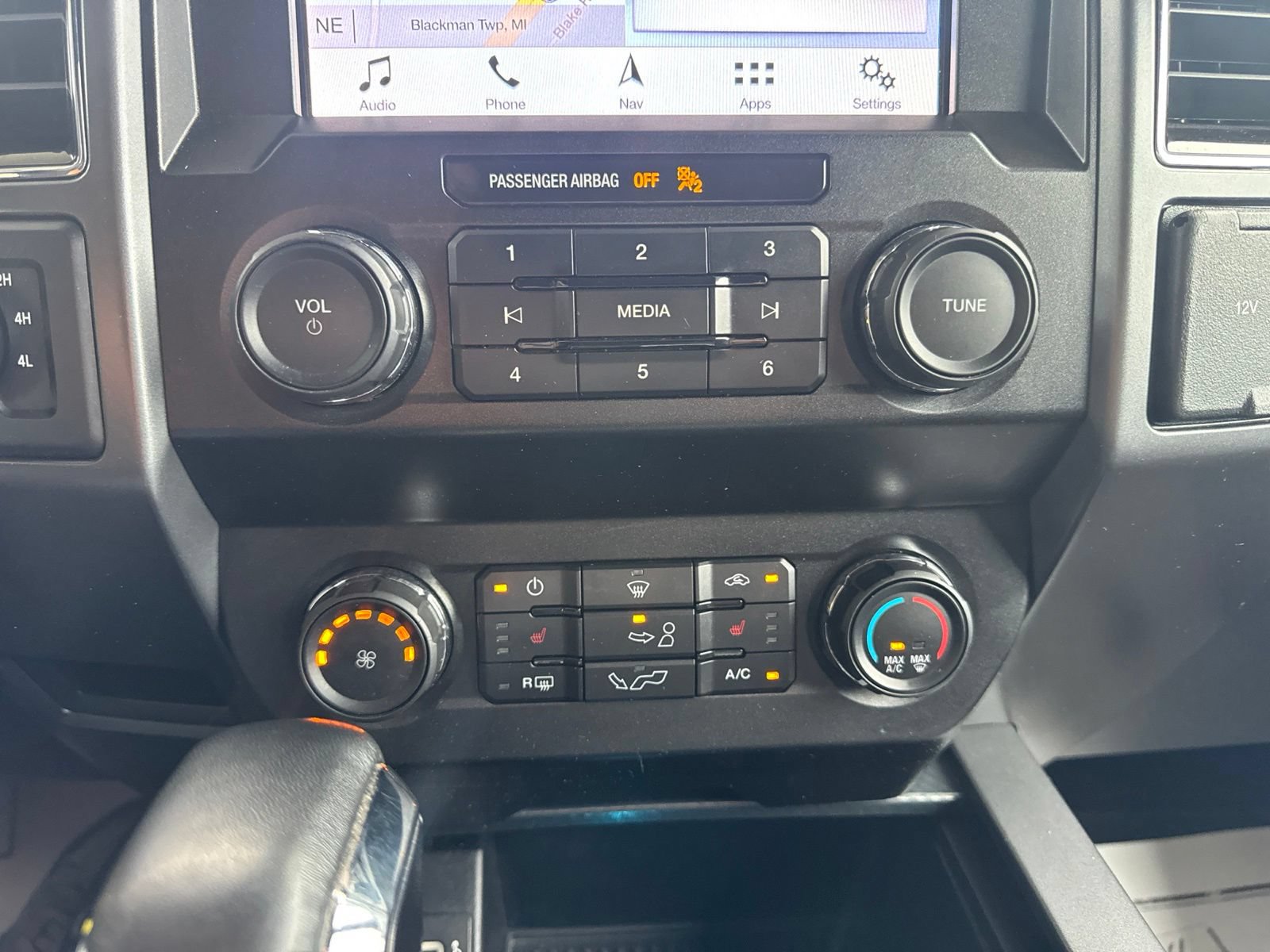 Certified 2019 Ford F150 XLT w/ Equipment Group 302A Luxury AWD/4WD image 34