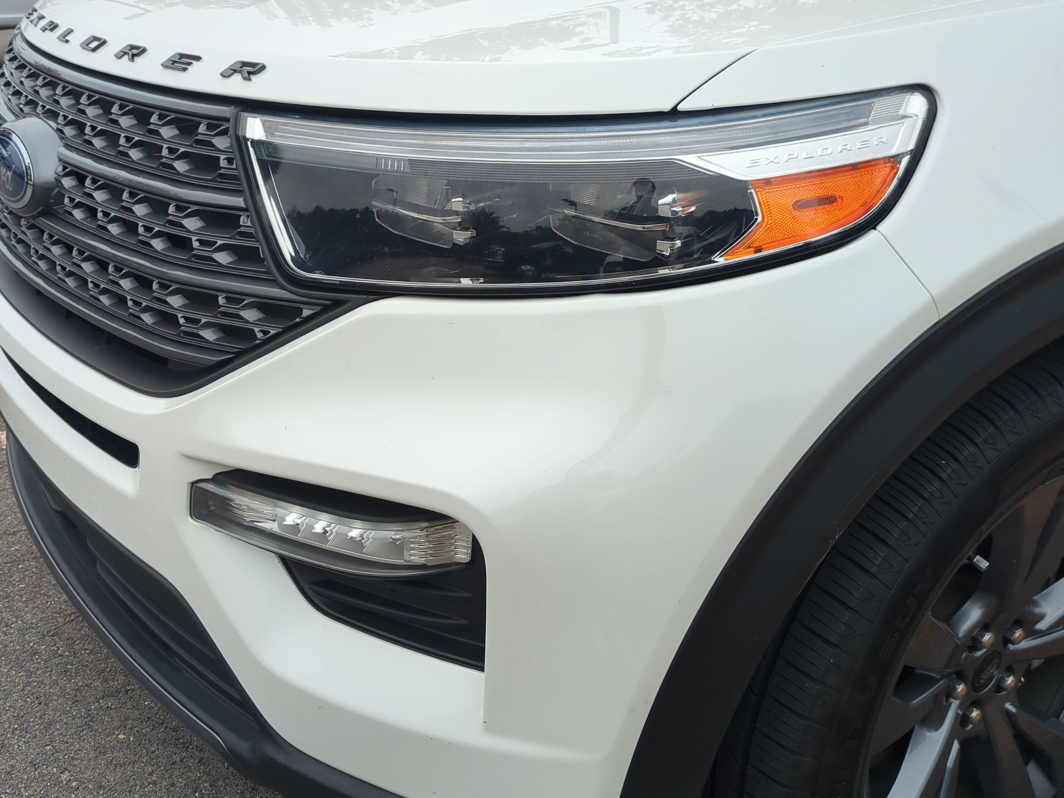 Certified 2022 Ford Explorer XLT RWD image 8