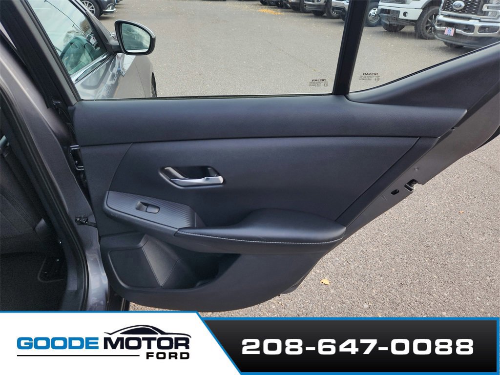 Used 2022 Nissan Sentra SV image 25