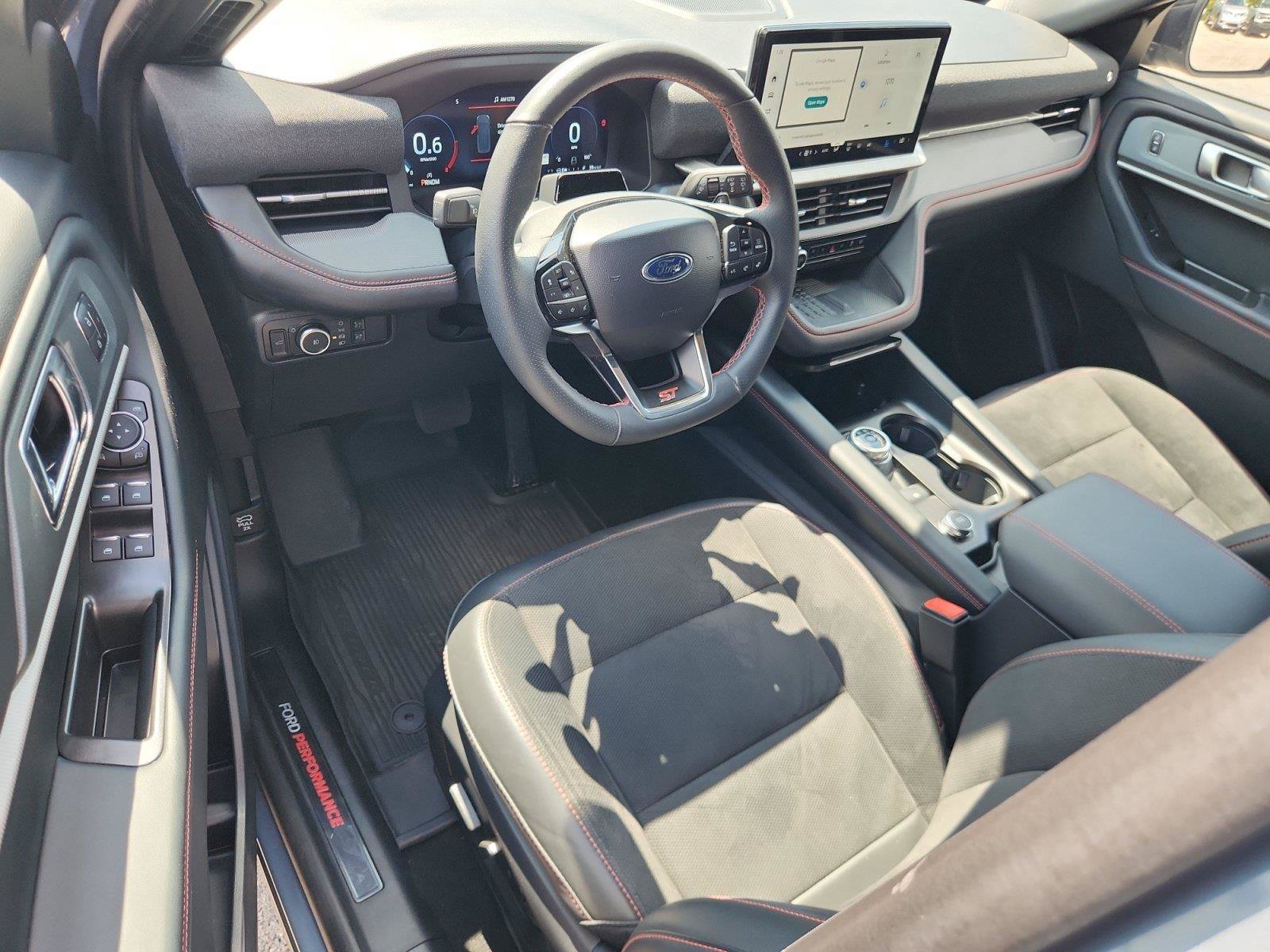 Certified 2025 Ford Explorer ST AWD/4WD image 16