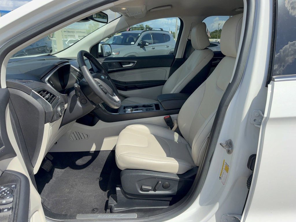 Certified 2021 Ford Edge Titanium w/ Equipment Group 301A image 12