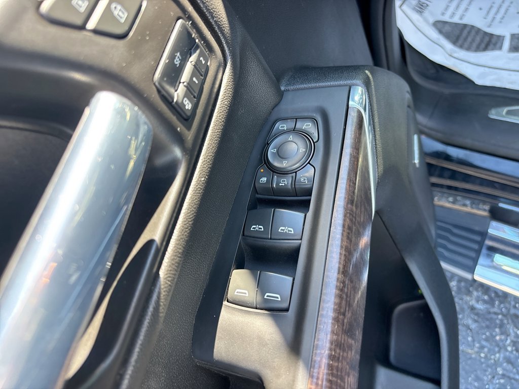 Used 2023 GMC Sierra 3500 Denali w/ Denali Ultimate Package AWD/4WD image 28