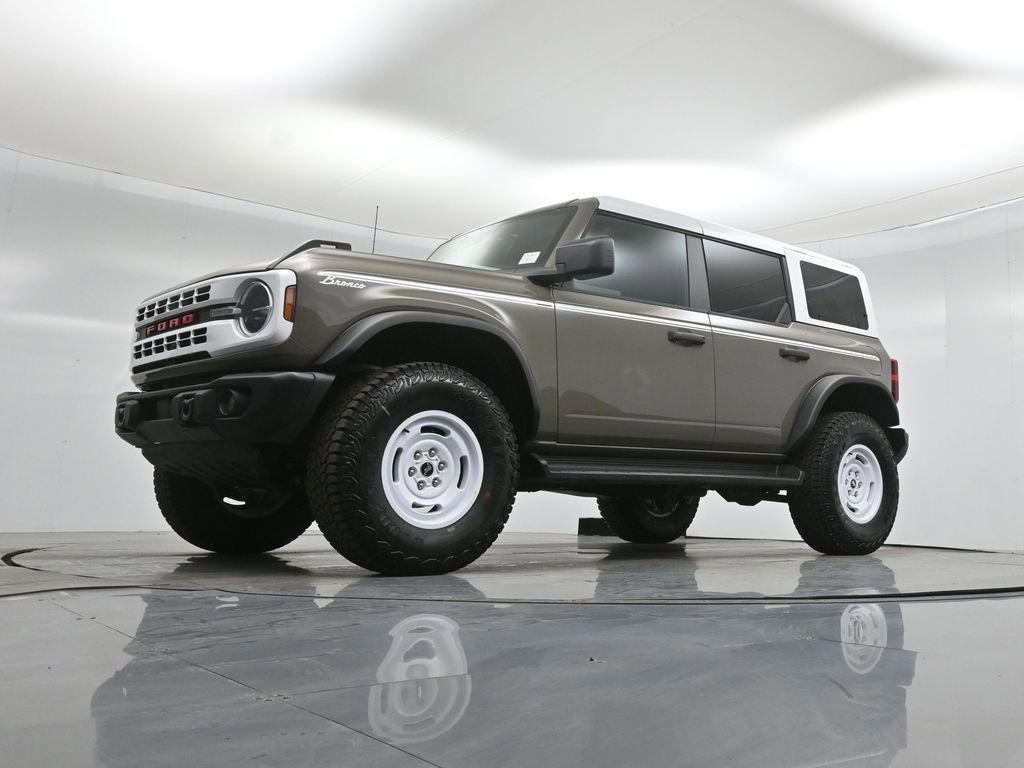 Certified 2026 Ford Bronco Heritage Edition AWD/4WD image 46