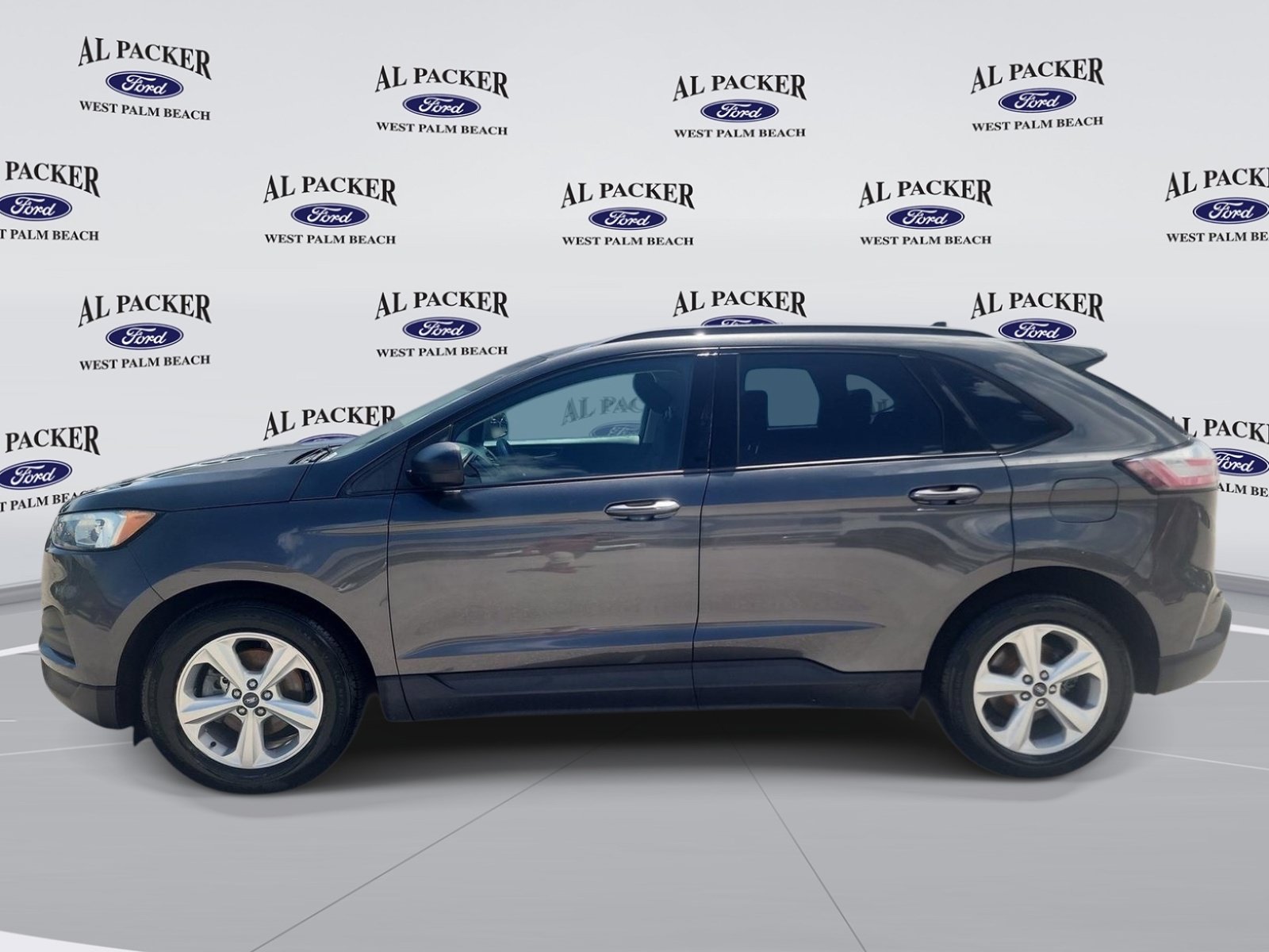 Certified 2020 Ford Edge SE FWD image 2
