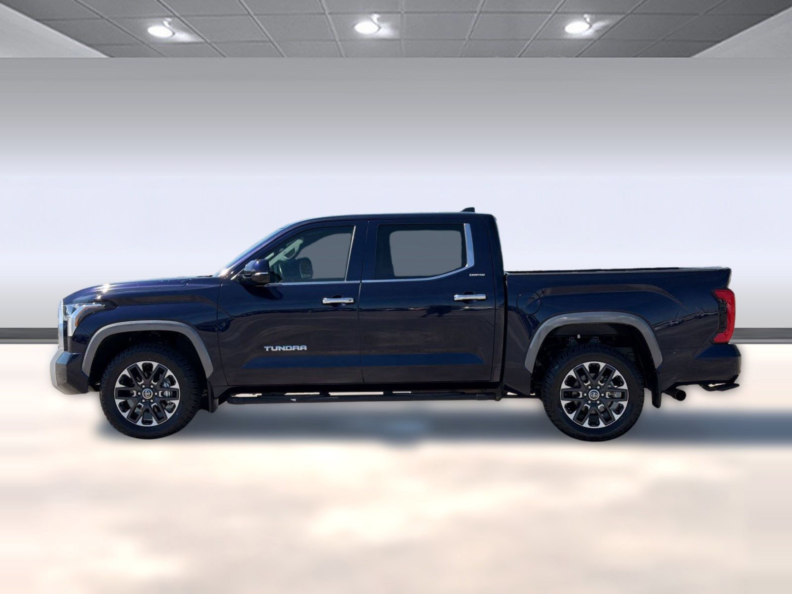 Used 2024 Toyota Tundra Limited w/ Power Package image 6