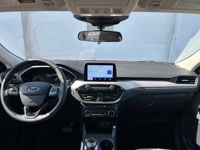 Certified 2022 Ford Escape SE w/ SE Sport Appearance Package AWD/4WD image 10