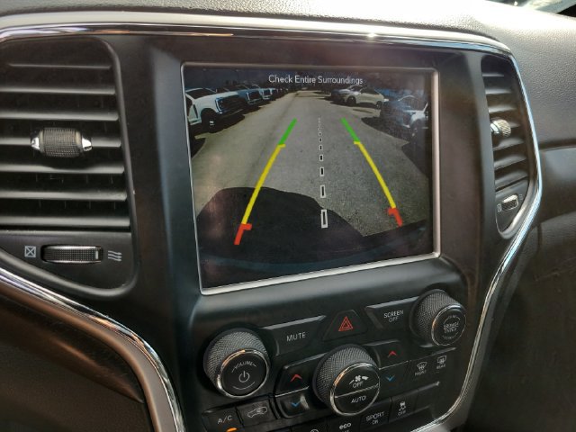 Used 2018 Jeep Grand Cherokee Laredo RWD image 31
