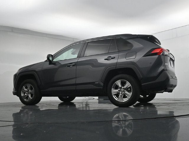Used 2025 Toyota RAV4 LE AWD/4WD image 35