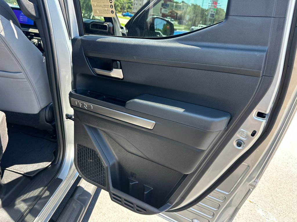 Used 2025 Toyota Tacoma TRD Sport AWD/4WD image 16