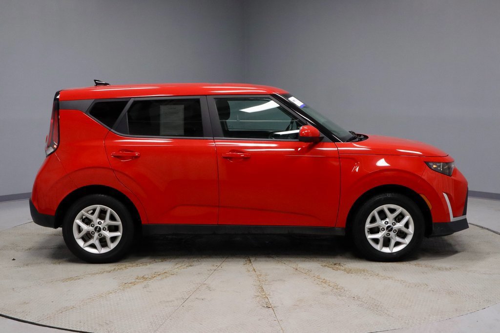 Used 2024 Kia Soul LX w/ Option Group 015 image 6