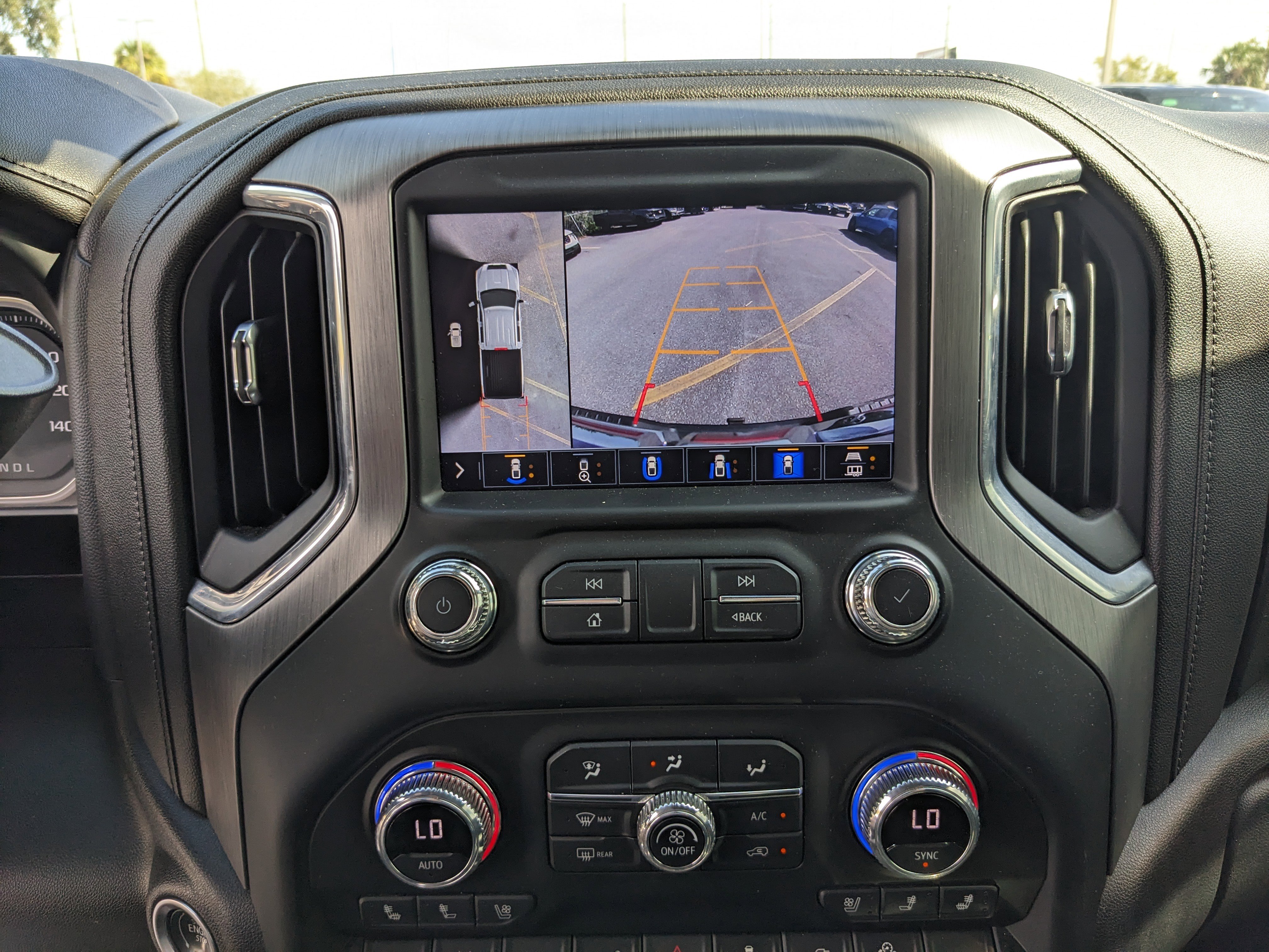 Used 2022 GMC Sierra 2500 Denali w/ Denali Ultimate Package image 23