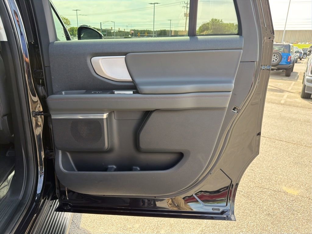 Certified 2025 Ford Expedition Max Active AWD/4WD image 21