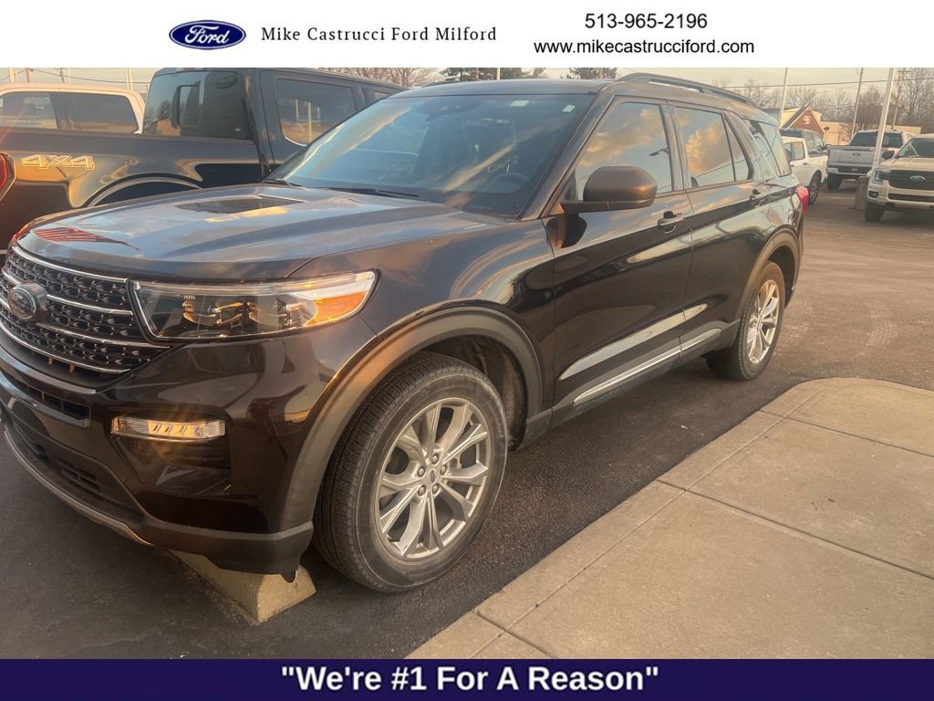 Certified 2021 Ford Explorer XLT w/ Equipment Group 202A image 9