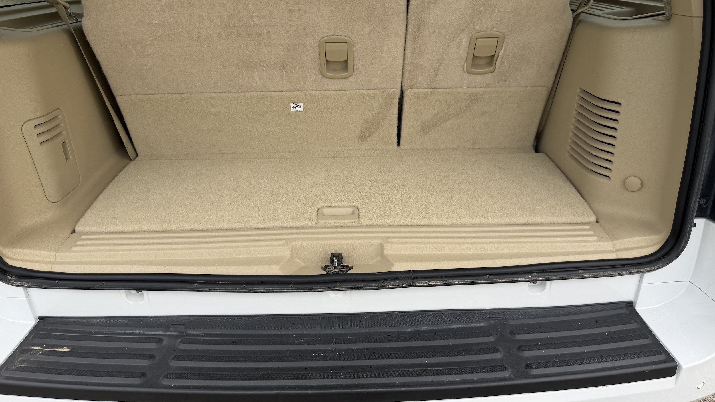 Certified 2017 Ford Expedition XLT AWD/4WD image 6