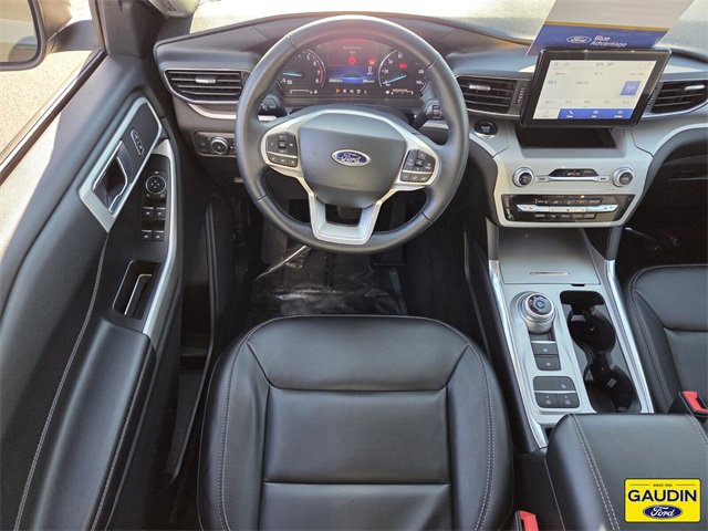 Certified 2022 Ford Explorer XLT w/ Equipment Group 202A image 13