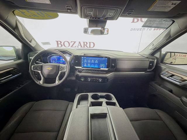 Used 2023 Chevrolet Silverado 1500 LT AWD/4WD image 28