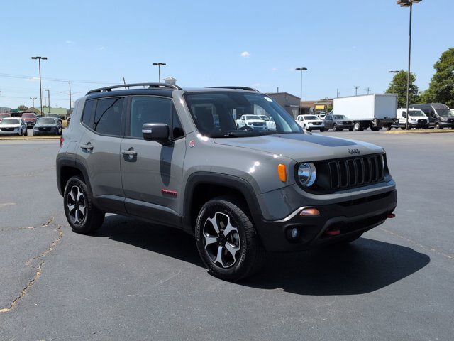 Used 2020 Jeep Renegade Trailhawk w/ Cold Weather Group AWD/4WD image 2