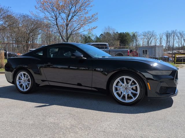 Certified 2025 Ford Mustang GT Premium RWD image 2
