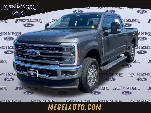 Certified 2025 Ford F350 Lariat AWD/4WD image 1
