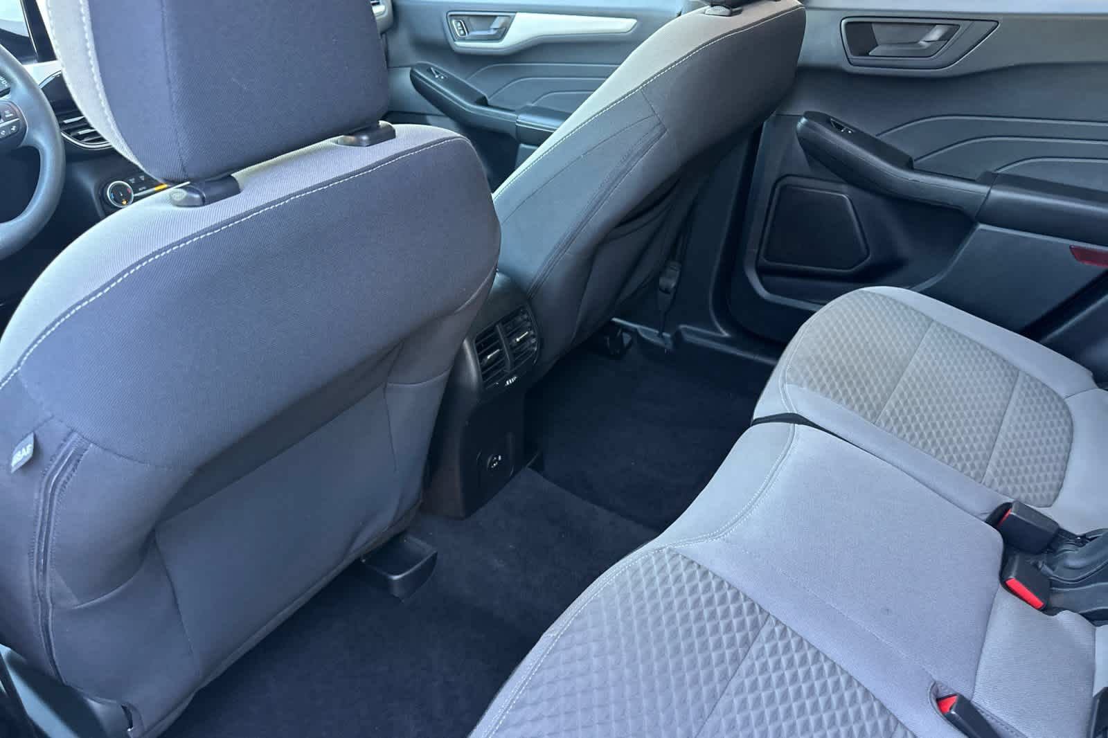 Certified 2022 Ford Escape SE AWD/4WD image 4