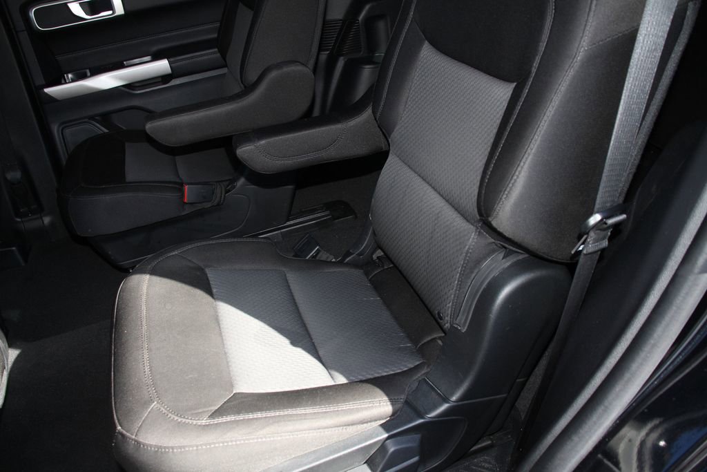 Certified 2022 Ford Explorer XLT RWD image 20