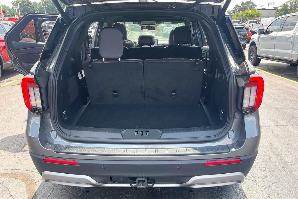 Certified 2026 Ford Explorer Platinum AWD/4WD image 28