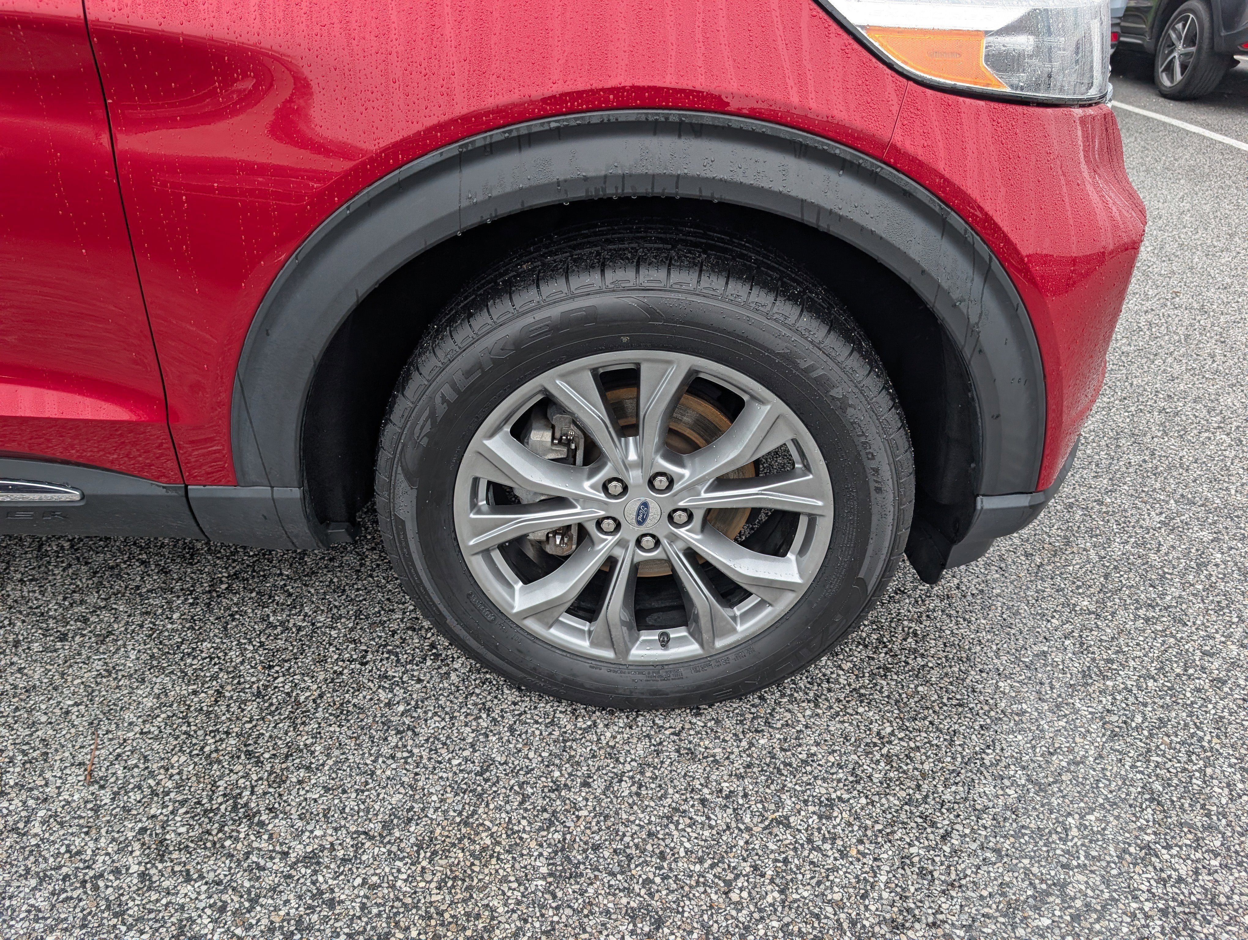 Certified 2022 Ford Explorer Limited w/ Equipment Group 301A image 11