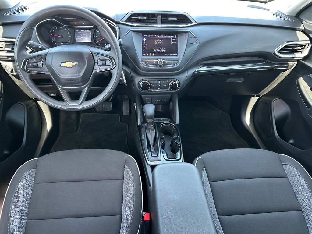Used 2023 Chevrolet TrailBlazer LS FWD image 23