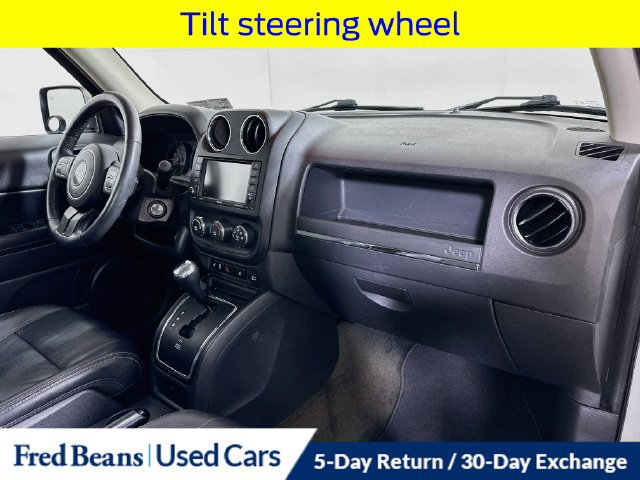 Used 2017 Jeep Patriot High Altitude AWD/4WD image 32