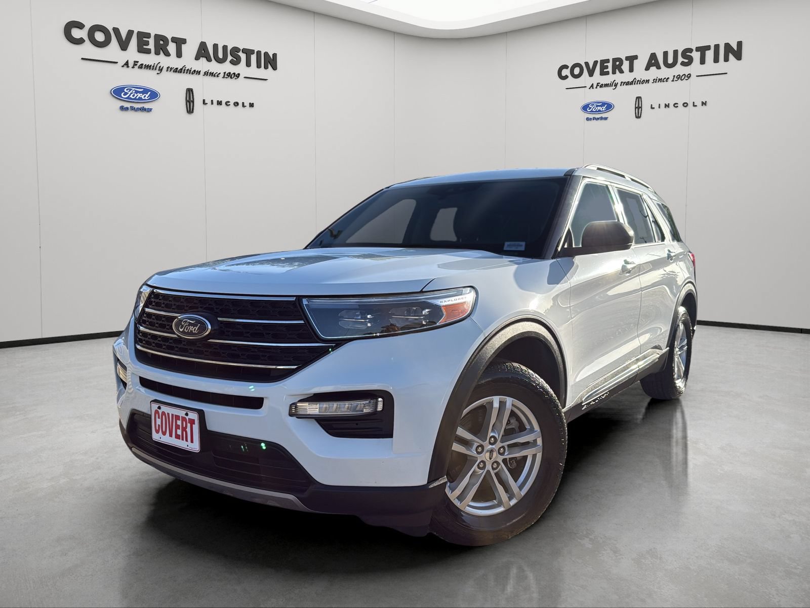 Certified 2023 Ford Explorer XLT w/ Equipment Group 202A