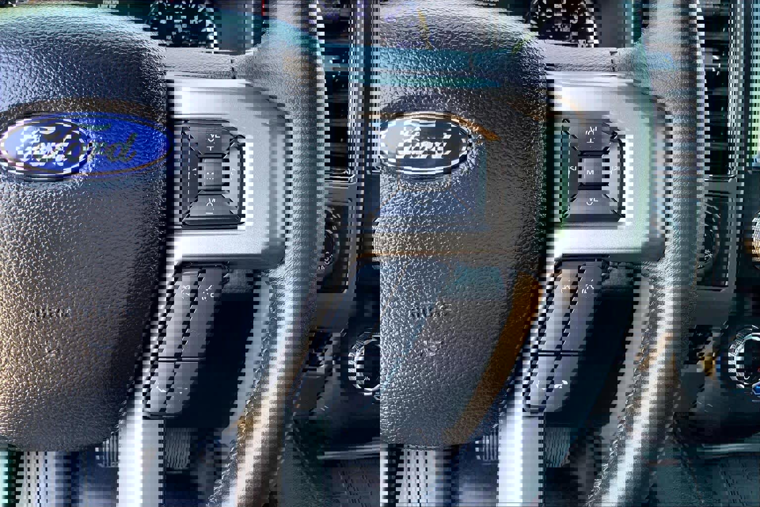 Certified 2021 Ford Expedition Max XLT image 25