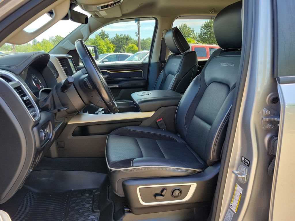 Used 2022 RAM 1500 Laramie AWD/4WD image 9