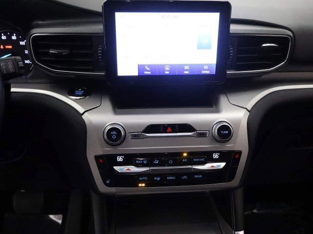 Certified 2021 Ford Explorer XLT w/ Equipment Group 202A image 19