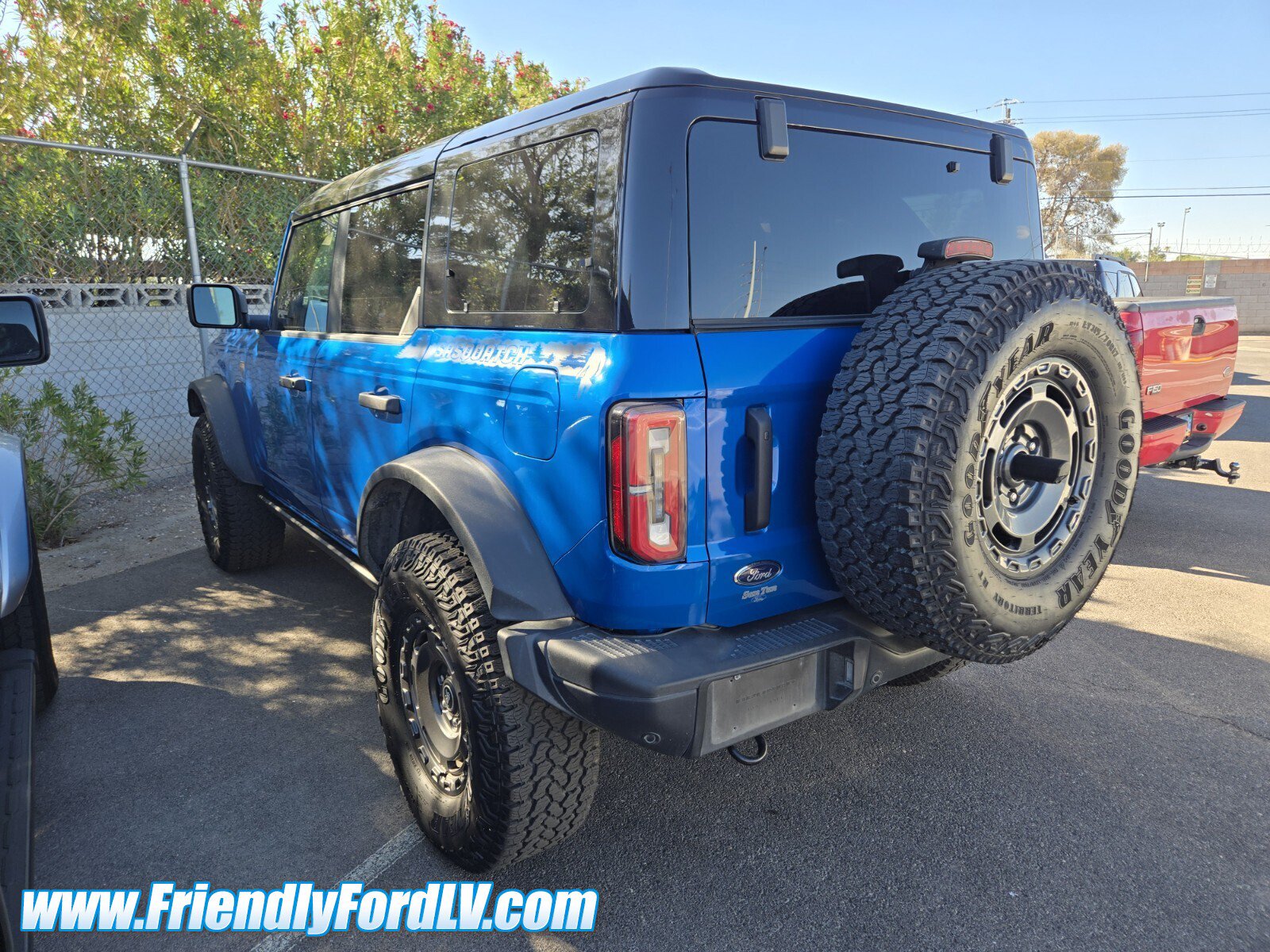 Certified 2025 Ford Bronco Badlands AWD/4WD image 2