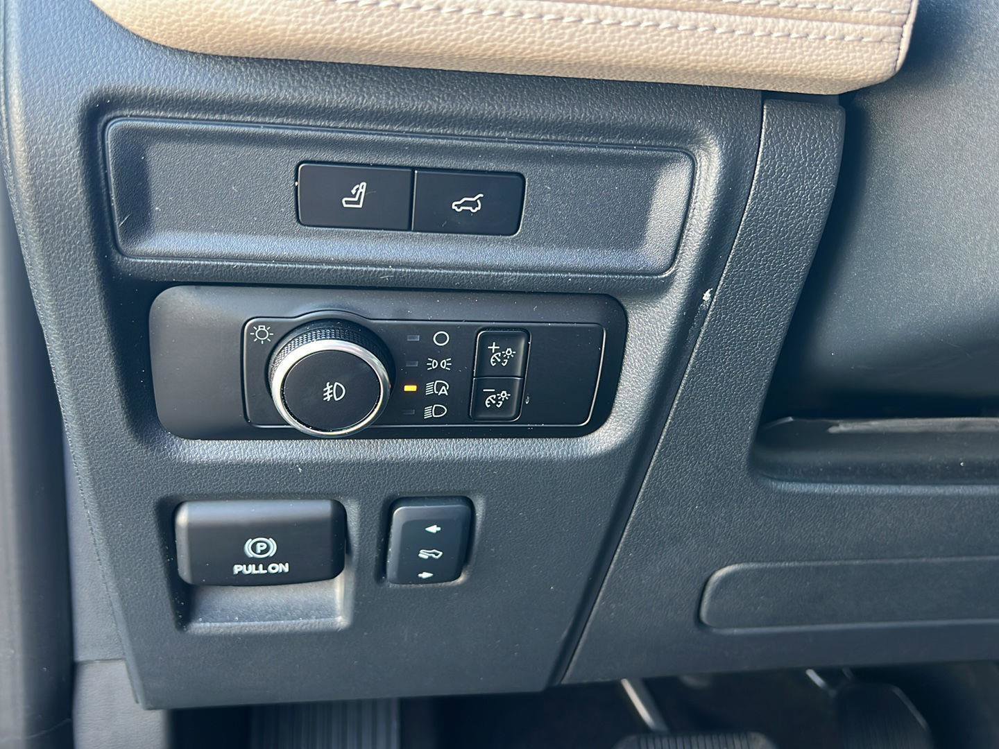 Certified 2024 Ford Expedition Max Limited image 21