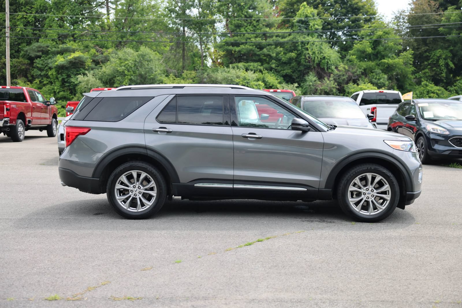 Certified 2023 Ford Explorer Limited w/ Limited Technology Package AWD/4WD image 4