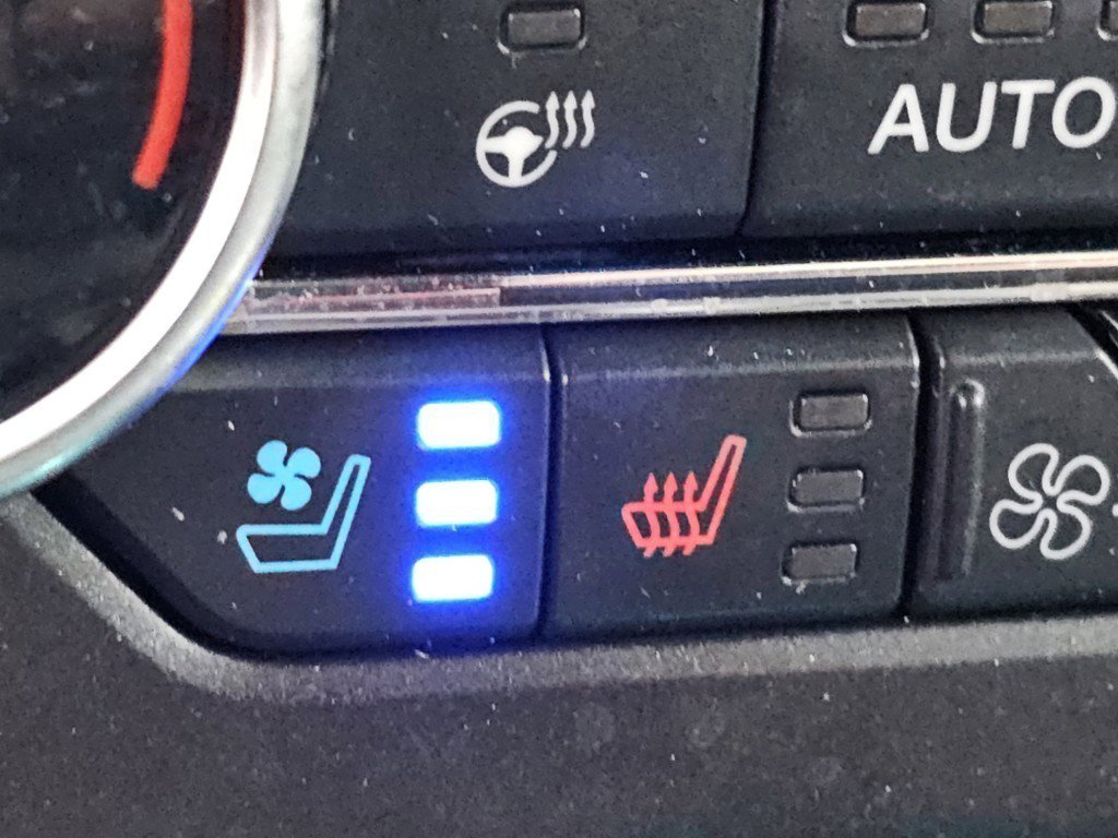 Certified 2019 Ford Expedition Max XLT w/ Equipment Group 202A image 20