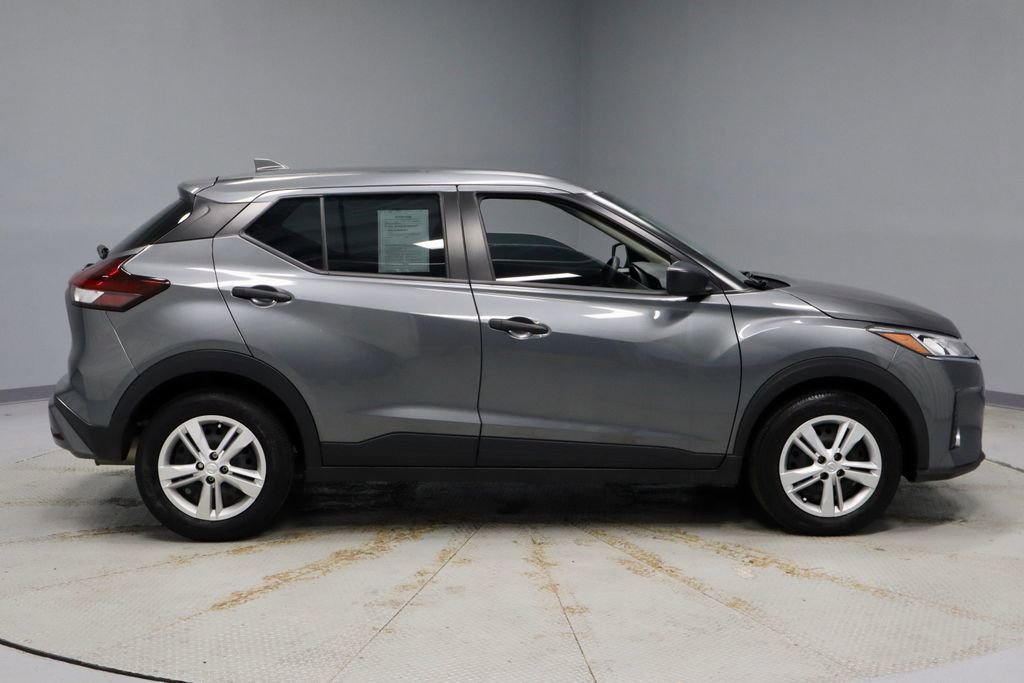 Used 2025 Nissan Kicks Play S image 5