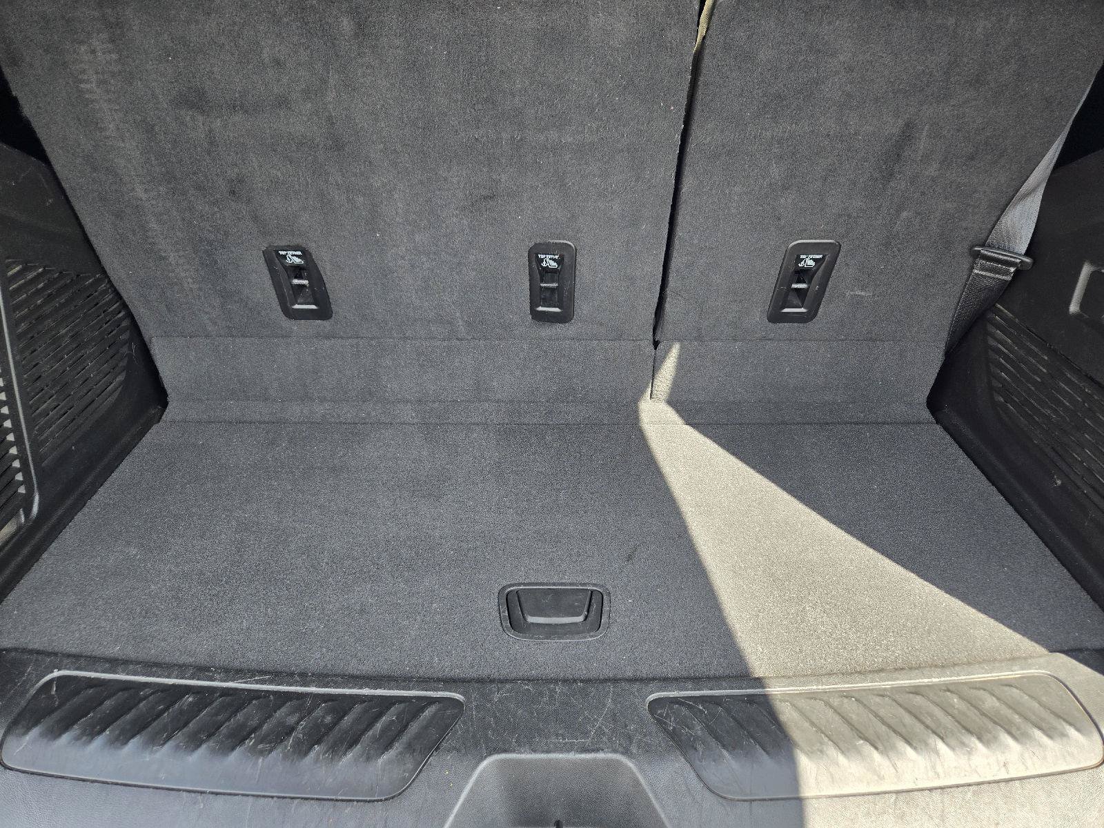 Used 2024 Chevrolet Tahoe LT w/ Luxury Package RWD image 30
