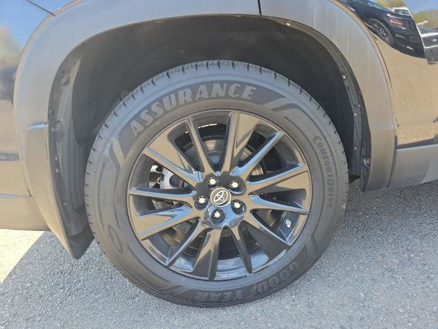 Used 2019 Toyota Highlander SE AWD/4WD image 12