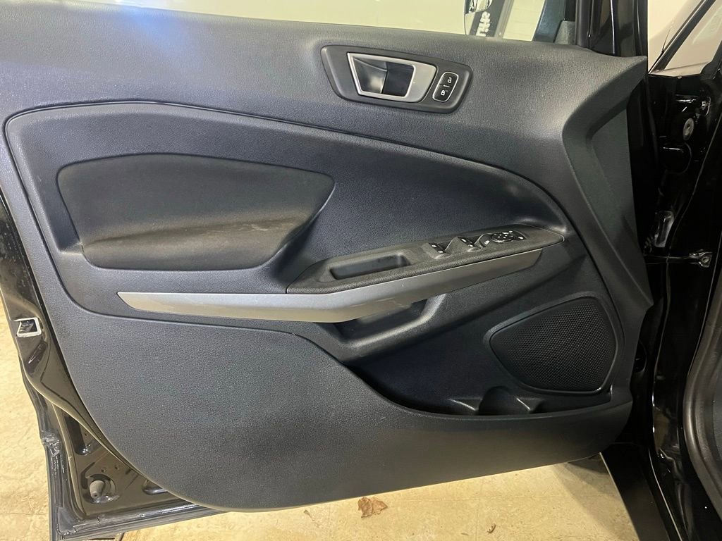 Certified 2018 Ford EcoSport SE image 16