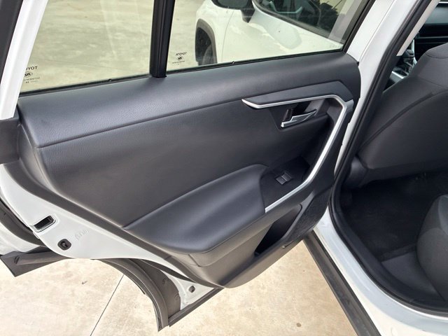 Used 2024 Toyota RAV4 XLE FWD image 58