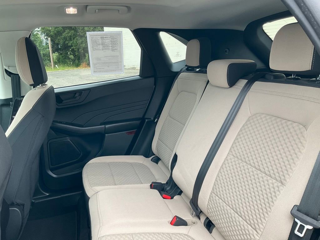 Certified 2022 Ford Escape SE image 58