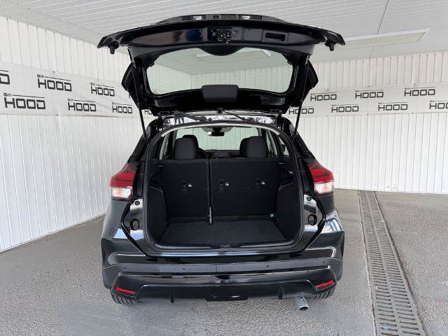 Used 2024 Nissan Kicks SV w/ Interior Electronics Package FWD image 27
