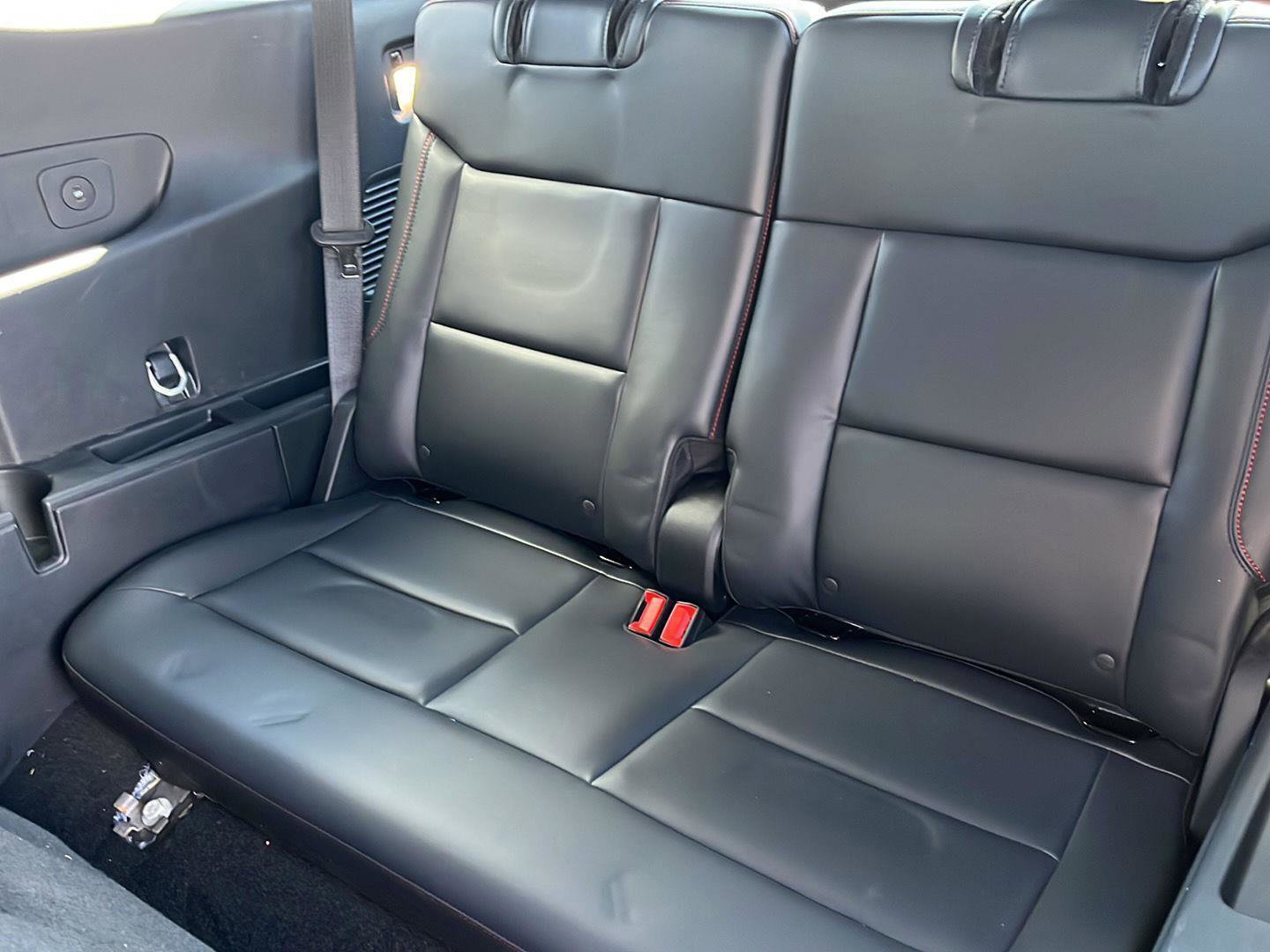 Certified 2025 Ford Explorer ST-Line w/ ST-Line Street Pack image 16