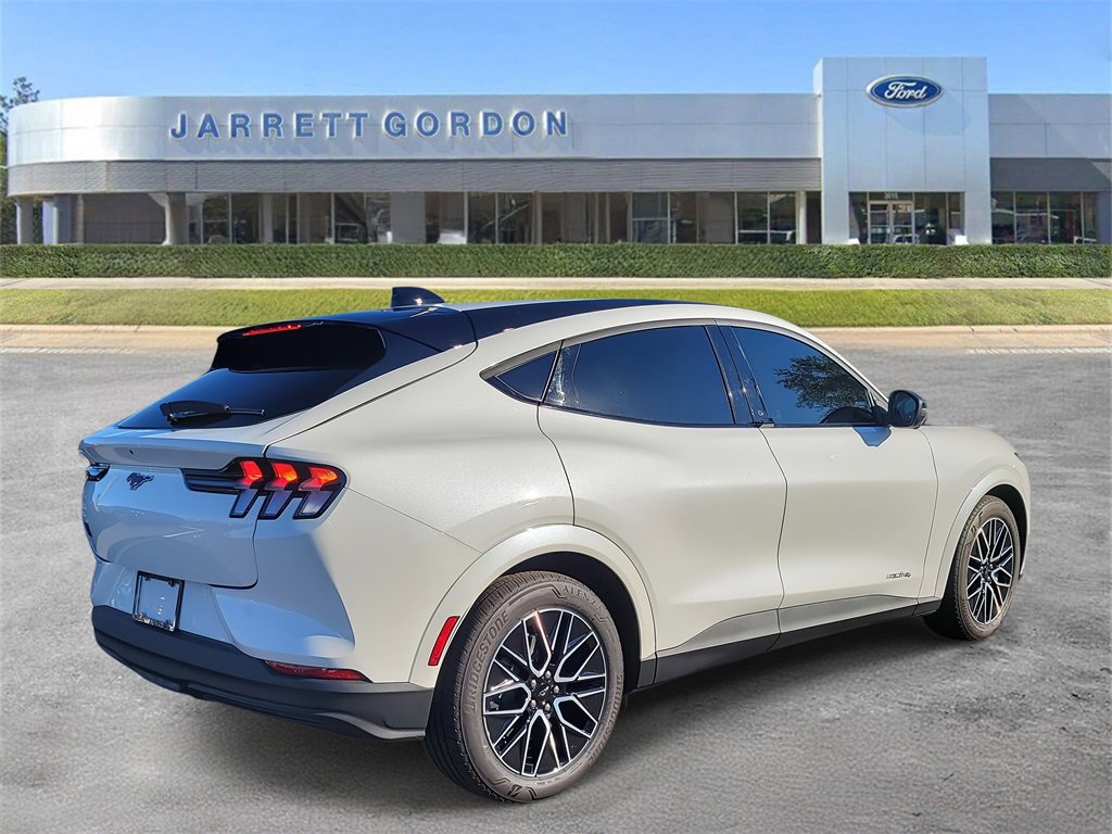 Certified 2025 Ford Mustang Mach-E Premium image 3
