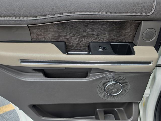 Certified 2021 Ford Expedition Limited image 10