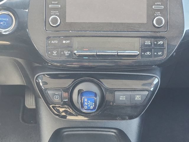 Used 2020 Toyota Prius LE FWD image 17